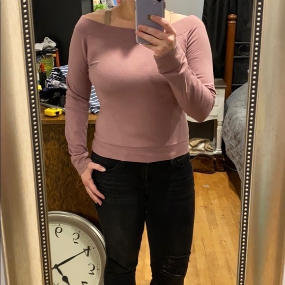 Express EUC Off the shoulder top - Picture 2 of 6